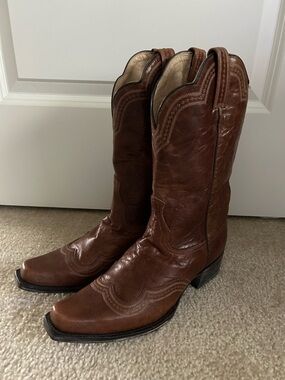 Like New-Classic Brown Leather  Cowboy Boots size 10